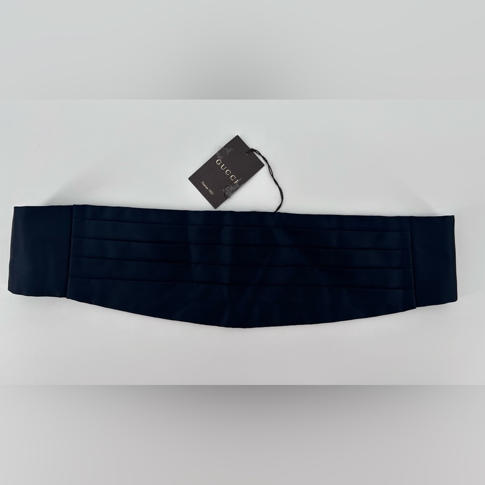 New With Tags Gucci Cummerbund Tuxedo Belt navy blue 100% Silk Medium